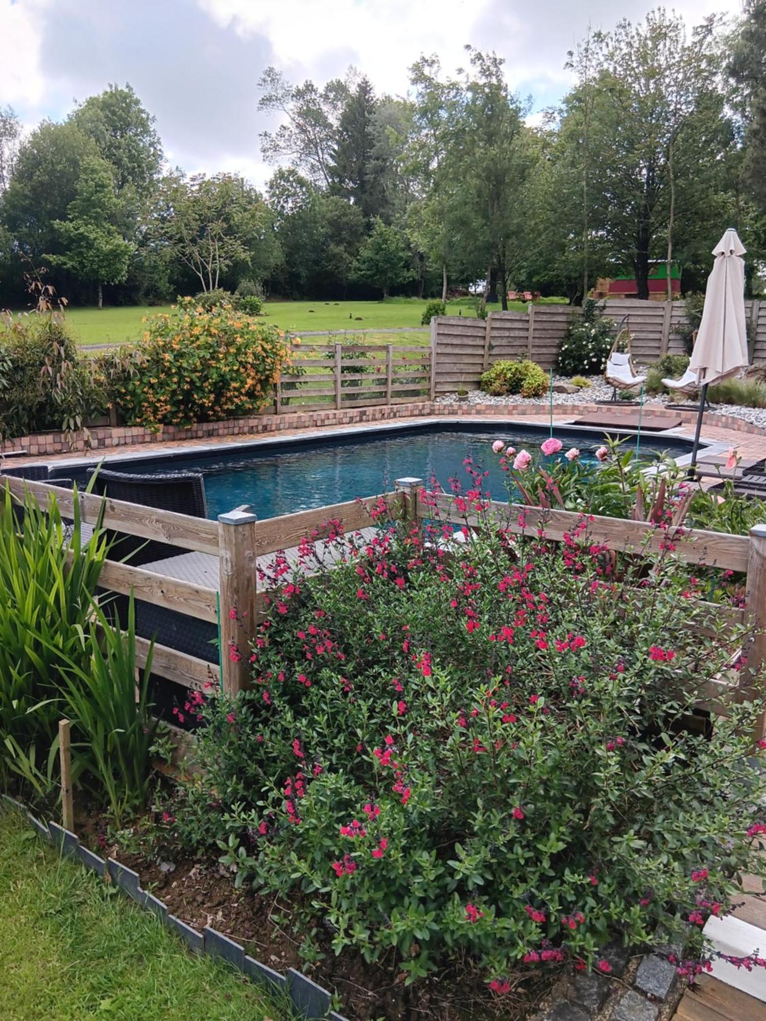 Le Val Daniniere B&B Adult Only Le Mesnil-Garnier Εξωτερικό φωτογραφία