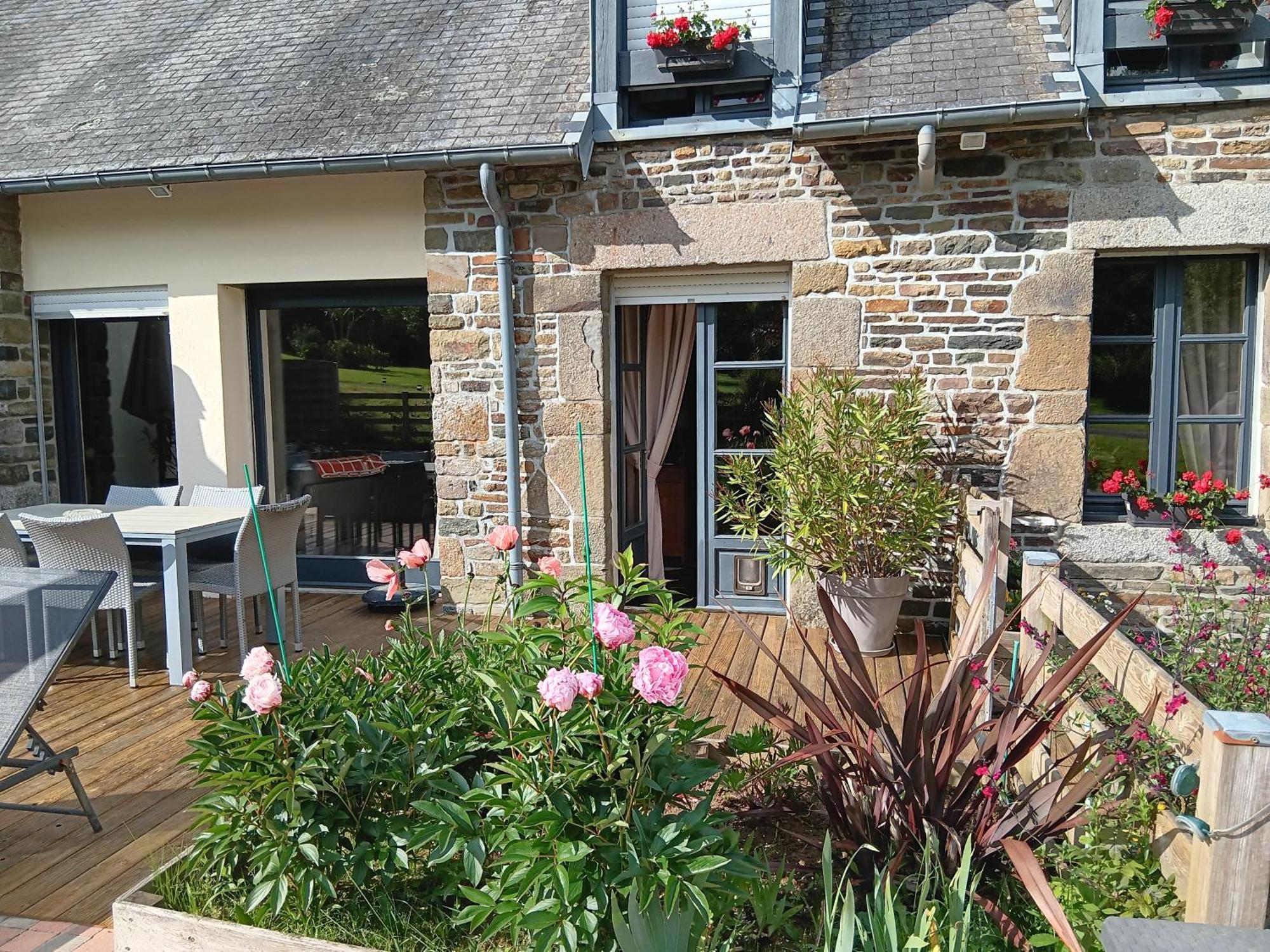 Le Val Daniniere B&B Adult Only Le Mesnil-Garnier Εξωτερικό φωτογραφία