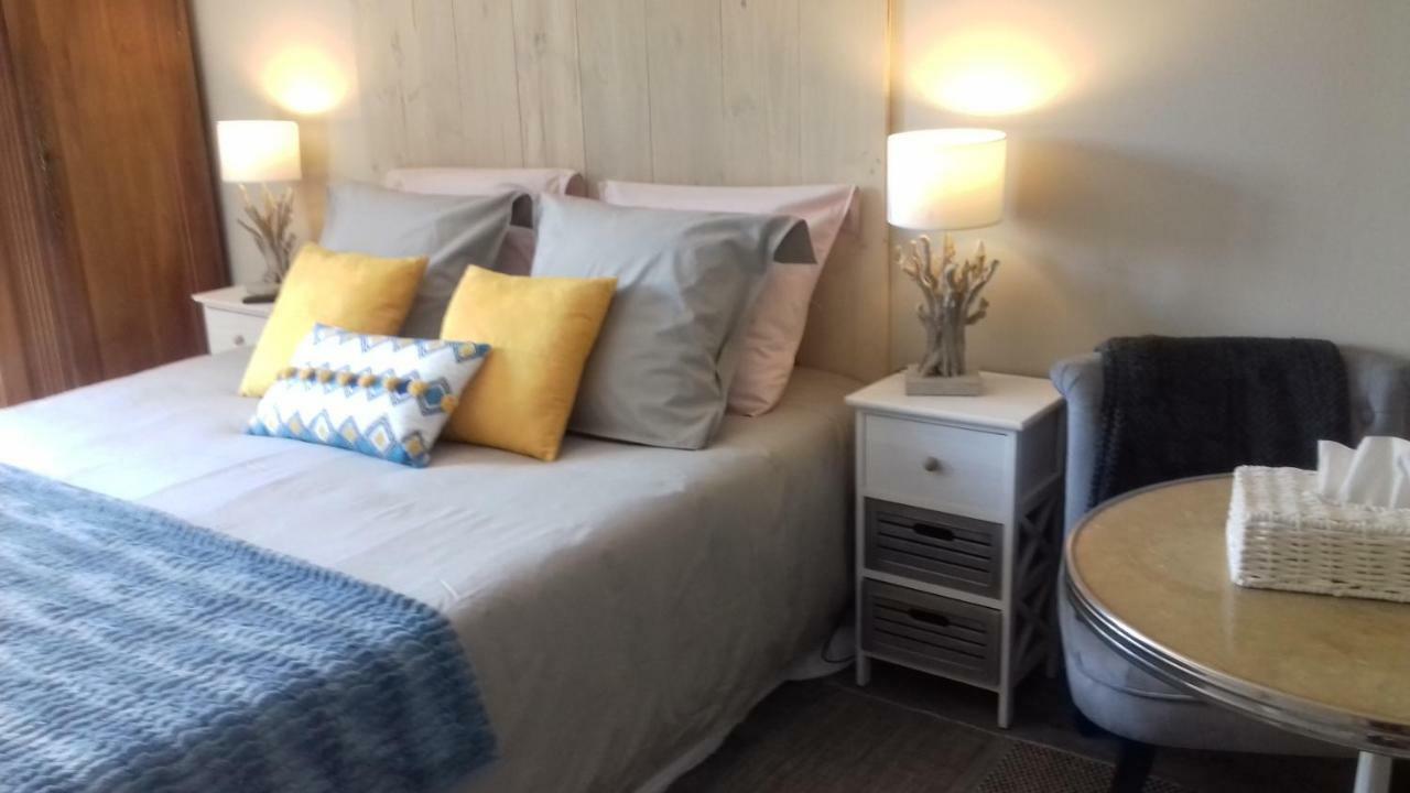 Le Val Daniniere B&B Adult Only Le Mesnil-Garnier Εξωτερικό φωτογραφία